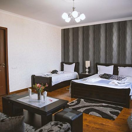 Family Hotel Parajanov Тбилиси Экстерьер фото