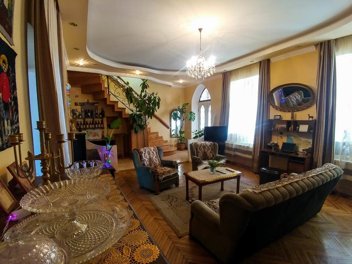Family Hotel Parajanov Тбилиси Экстерьер фото