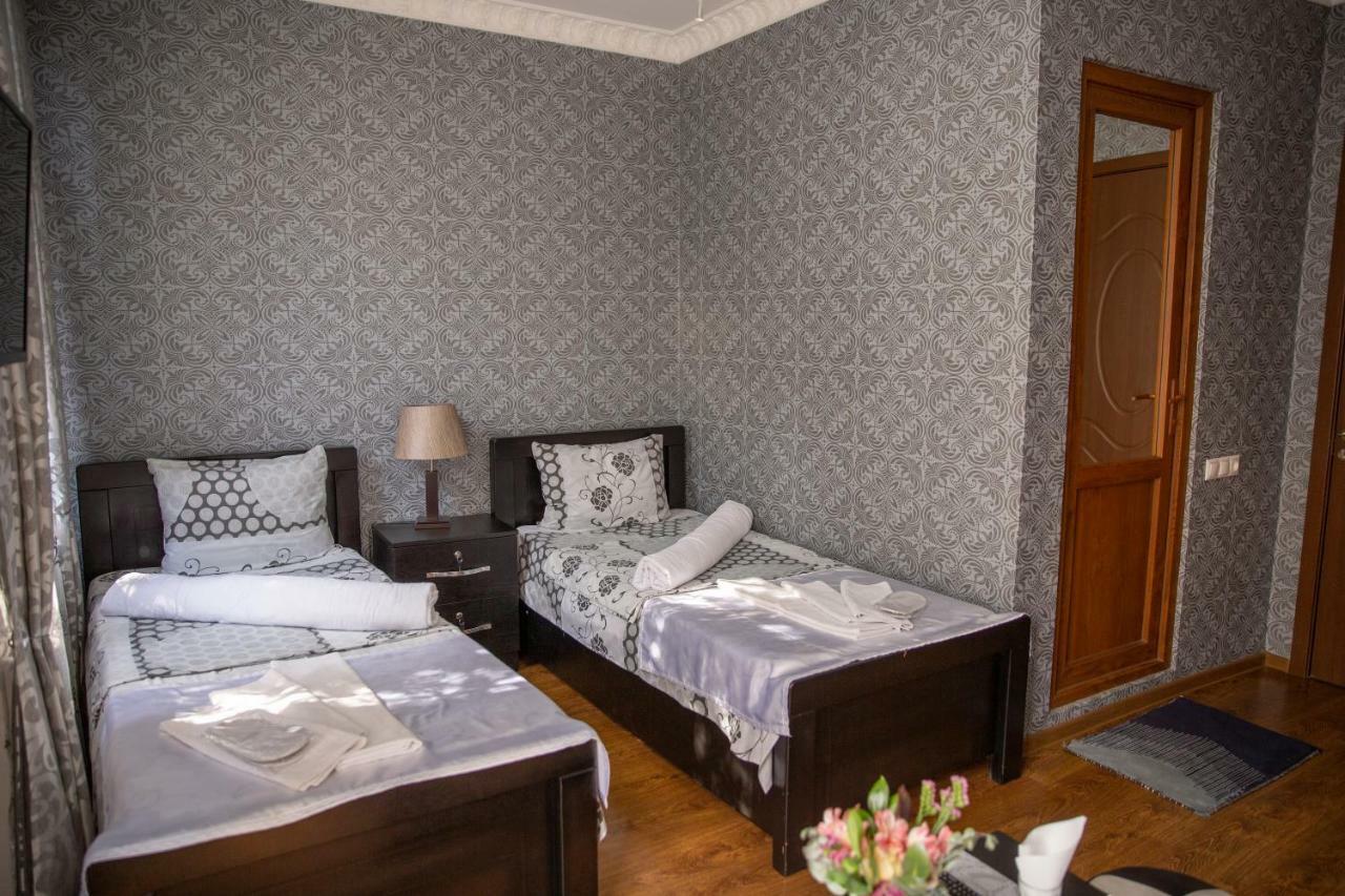 Family Hotel Parajanov Тбилиси Экстерьер фото