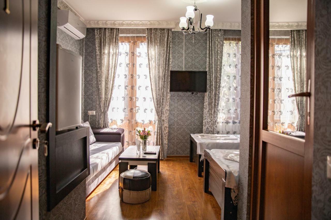 Family Hotel Parajanov Тбилиси Экстерьер фото
