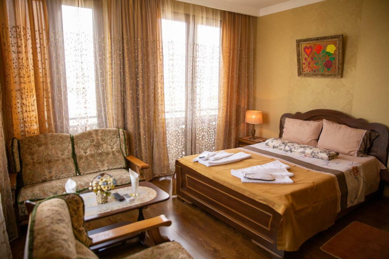 Family Hotel Parajanov Тбилиси Экстерьер фото