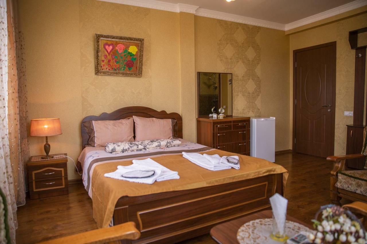 Family Hotel Parajanov Тбилиси Экстерьер фото